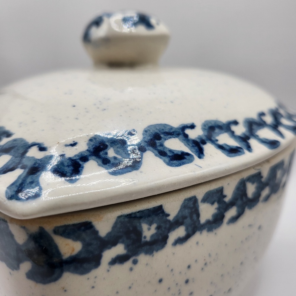 Vintage Heart Shaped Trinket Box Blue White Ceramic Spongeware Lid - Picture 5 of 9